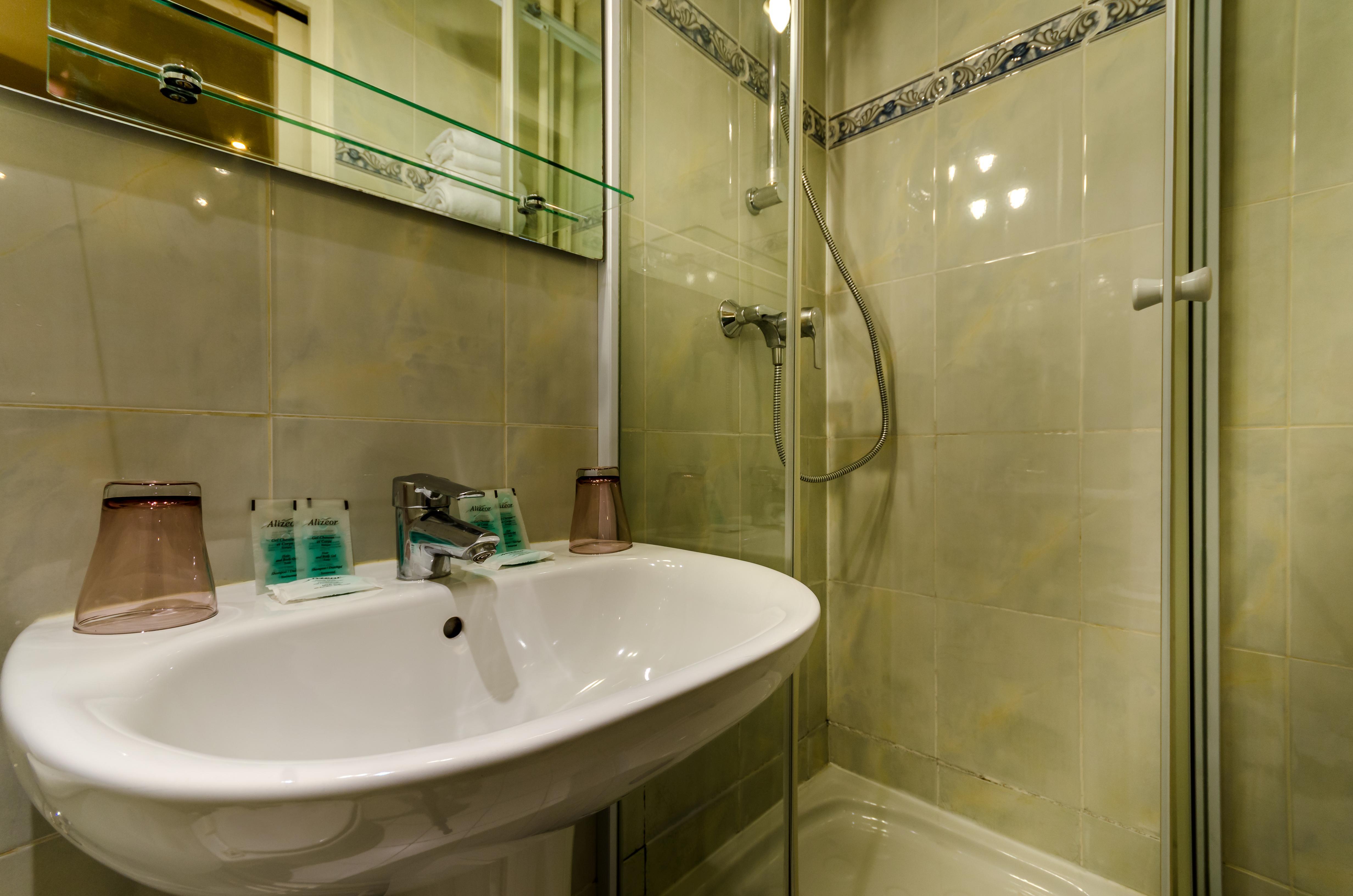 Hotel Riviera Renovated Parigi Esterno foto