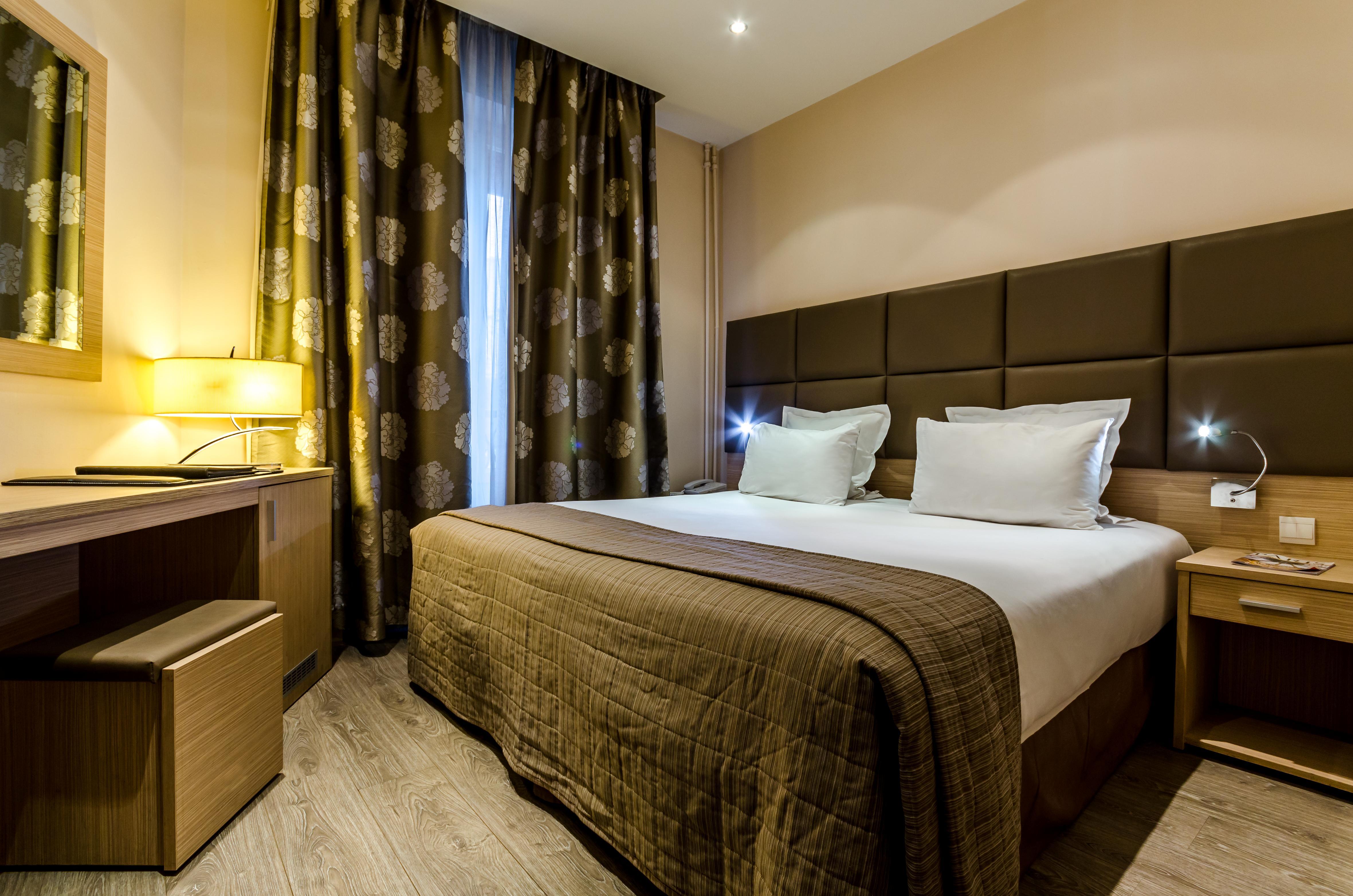 Hotel Riviera Renovated Parigi Esterno foto