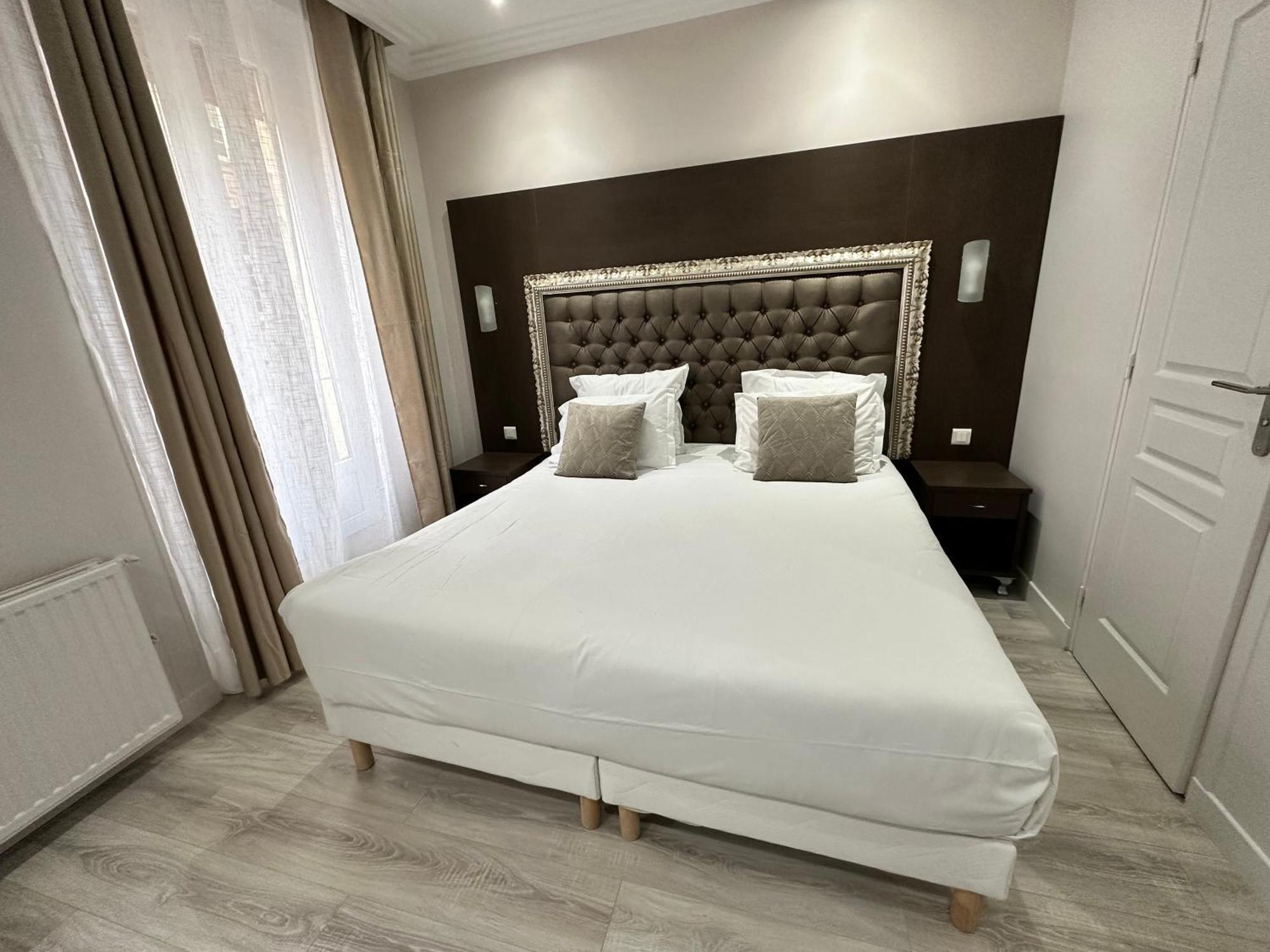 Hotel Riviera Renovated Parigi Esterno foto