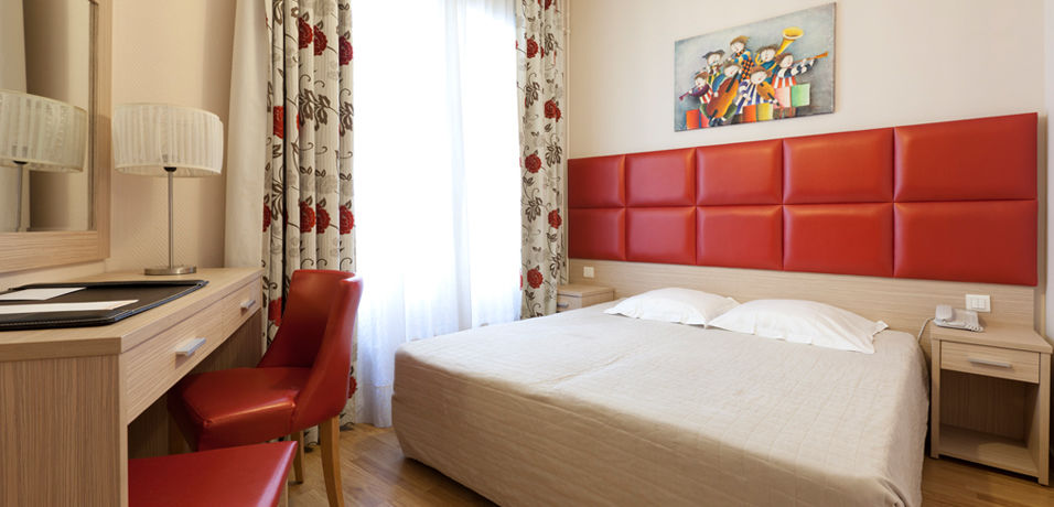 Hotel Riviera Renovated Parigi Esterno foto