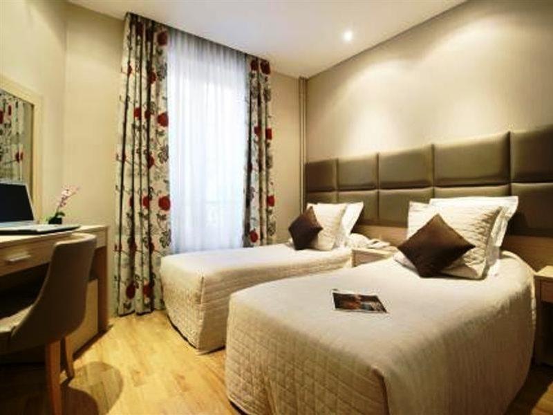 Hotel Riviera Renovated Parigi Esterno foto