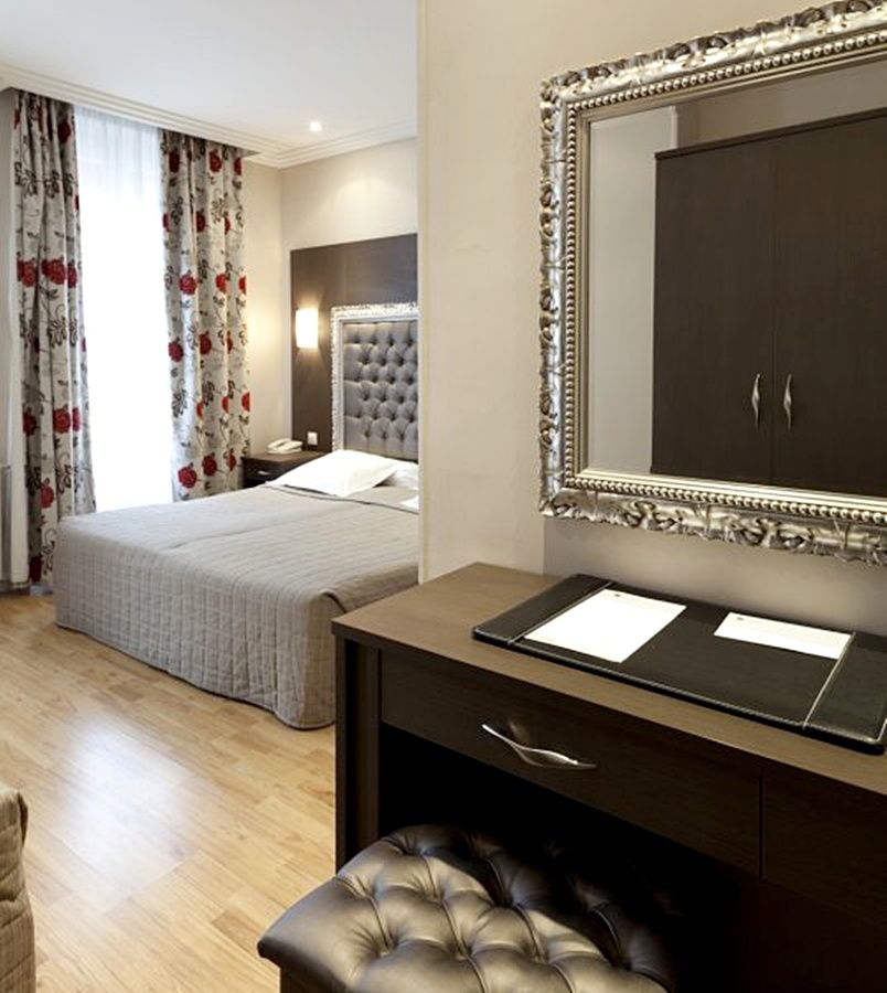 Hotel Riviera Renovated Parigi Esterno foto