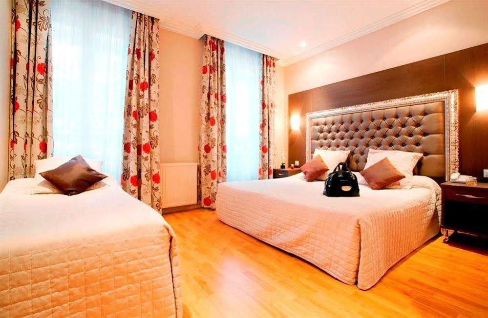 Hotel Riviera Renovated Parigi Esterno foto